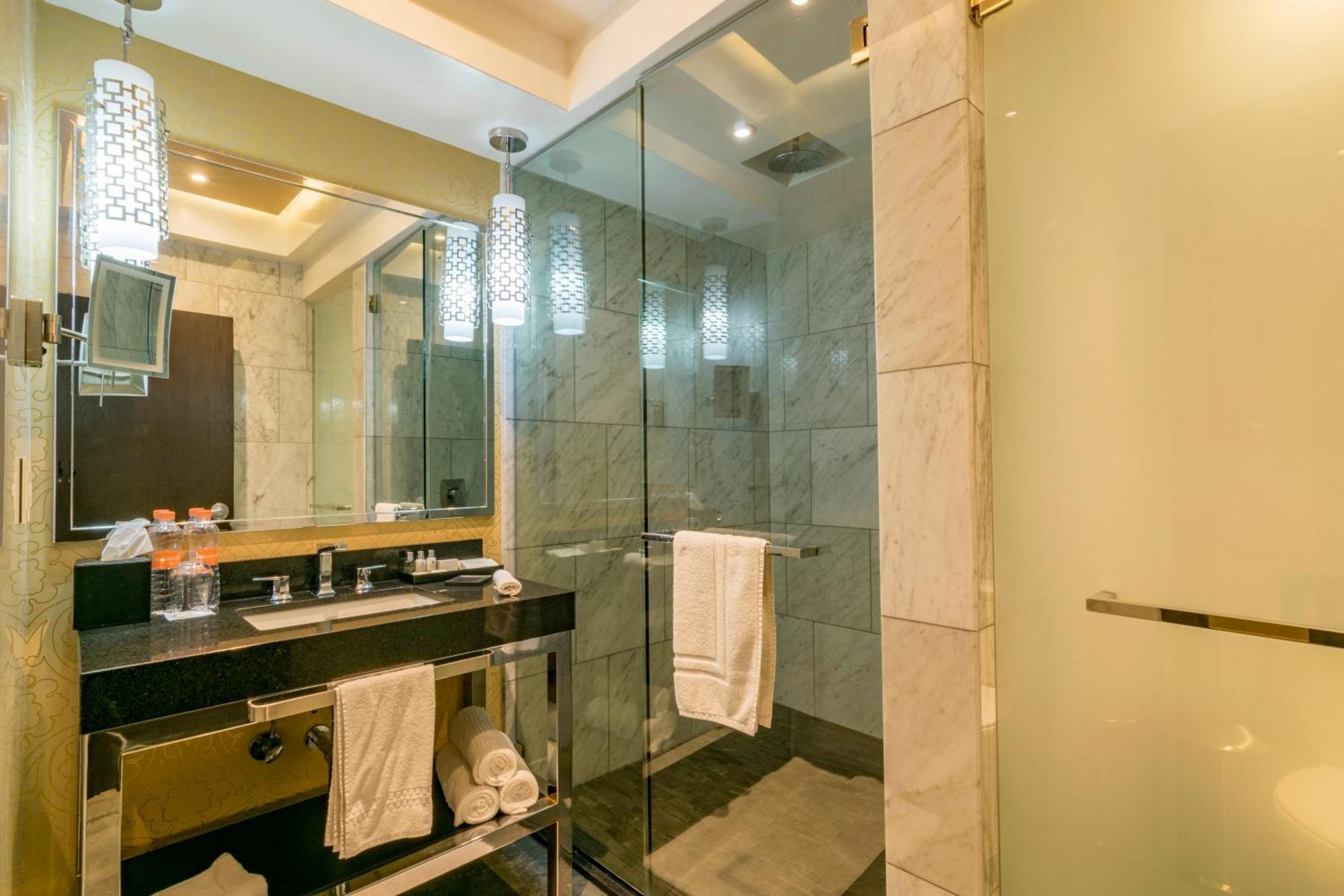 K Tower Boutique Hotel By Lucerna Тихуана Экстерьер фото