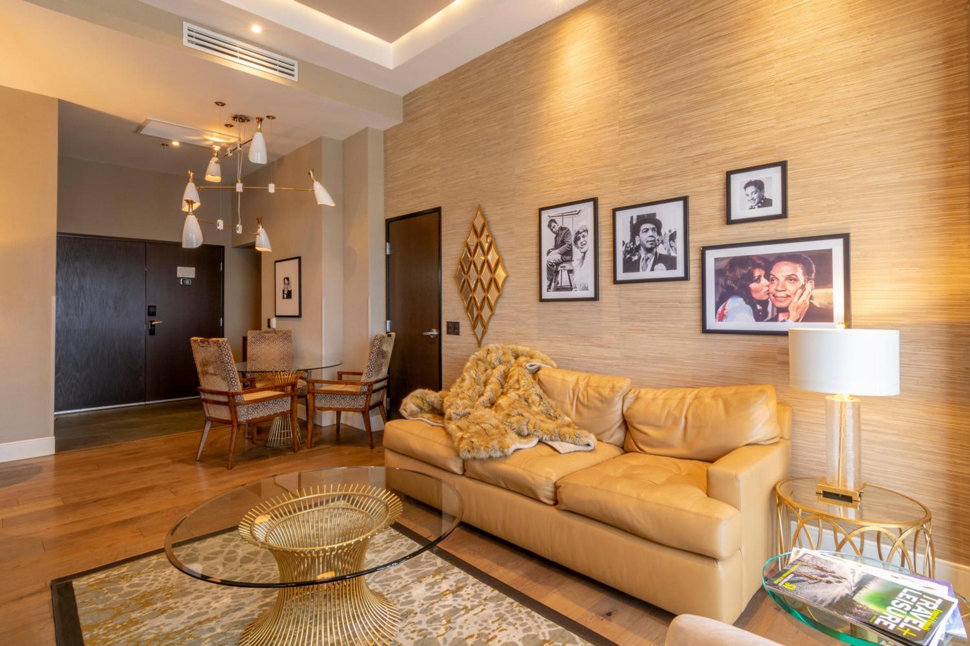 K Tower Boutique Hotel By Lucerna Тихуана Экстерьер фото